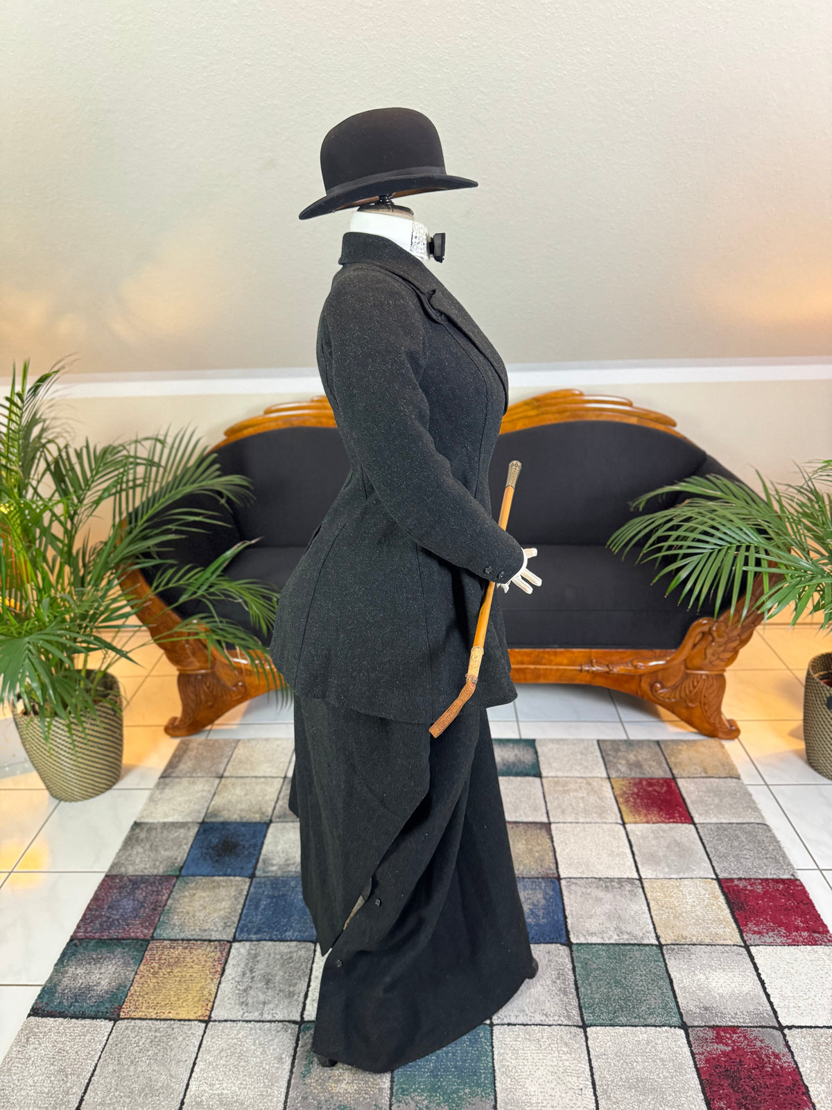 LEGG & MILLARD Antique Riding Ensemble, England, ca. 1904