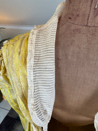 Robe du soir Empire en soie à motifs, vers 1810