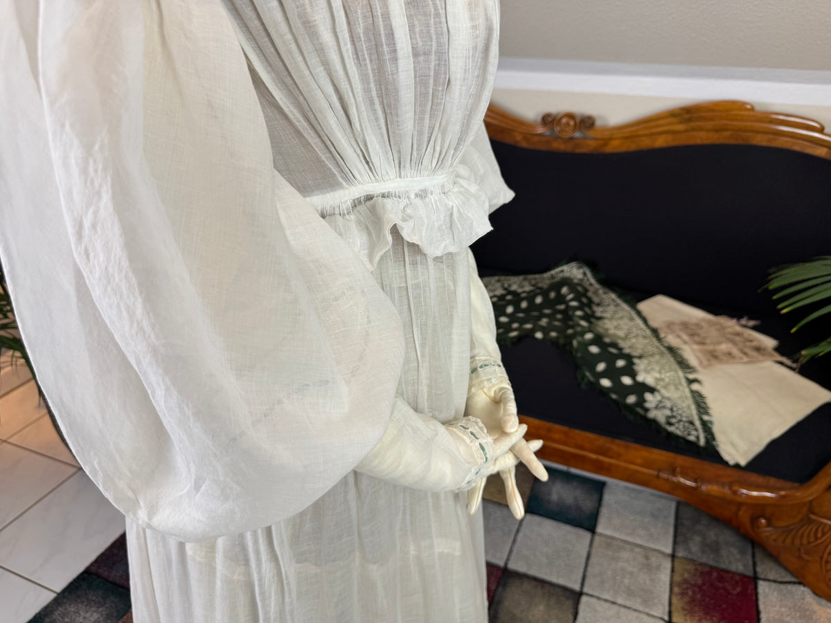 A Lady’s Legacy: Regency-to-Romantic Garments of Mary Newhall, England, ca. 1828