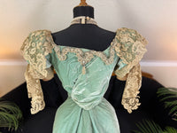 Antique ROUFF Paris Green Velvet Evening Dress – Victorian Couture ca. 1898