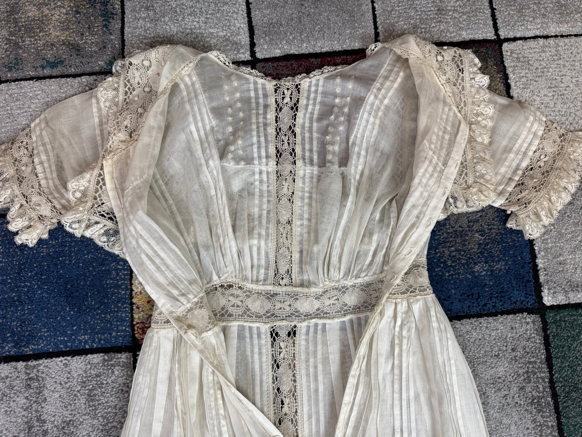 Antique Edwardian Tea Dress, America, ca. 1906