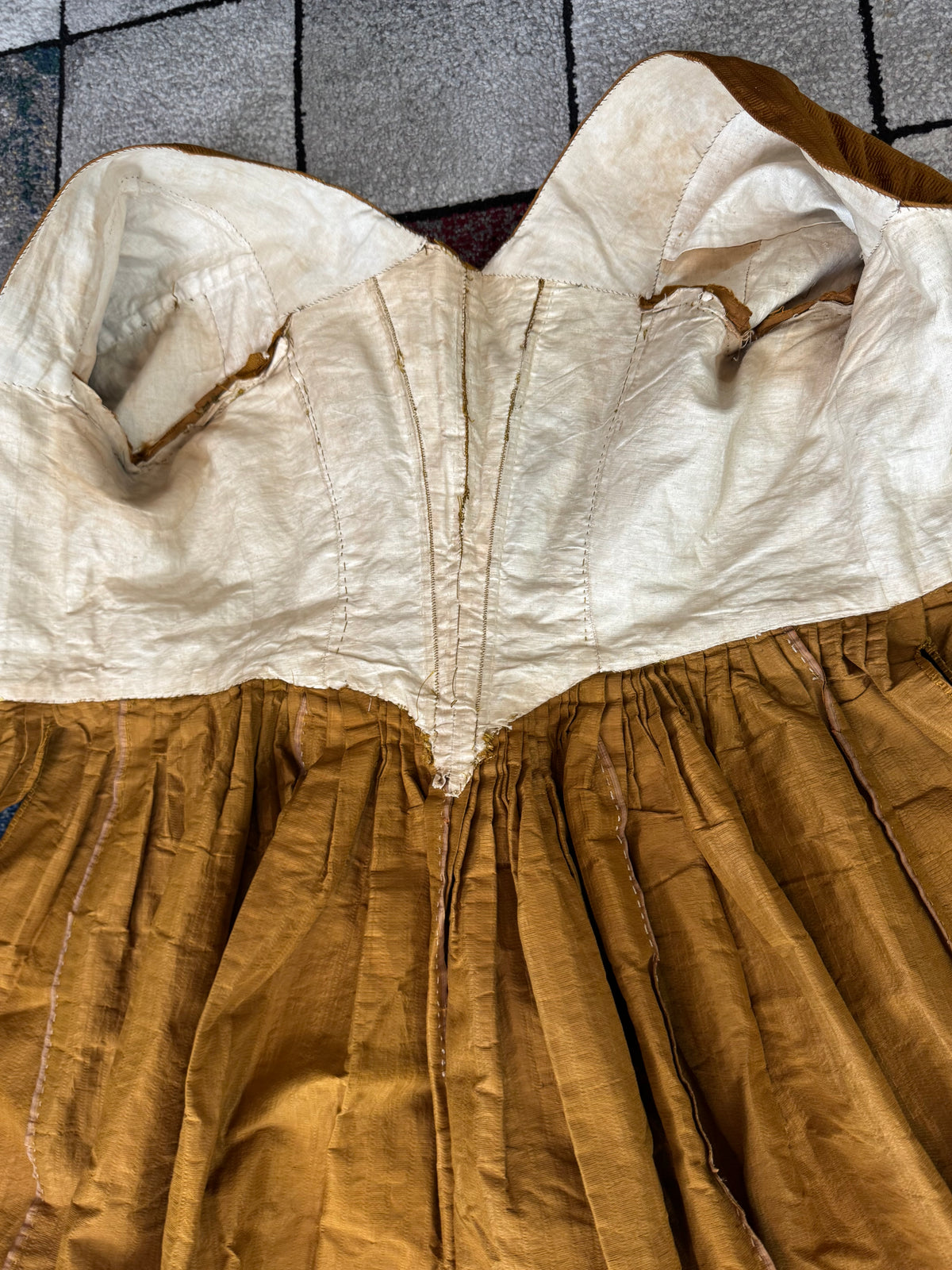 Rococo Cannelé Silk Robe à l’Anglaise, ca. 1775
