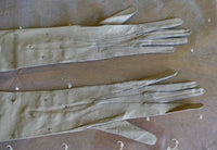 Gants d'opéra anciens, vers 1890-1910