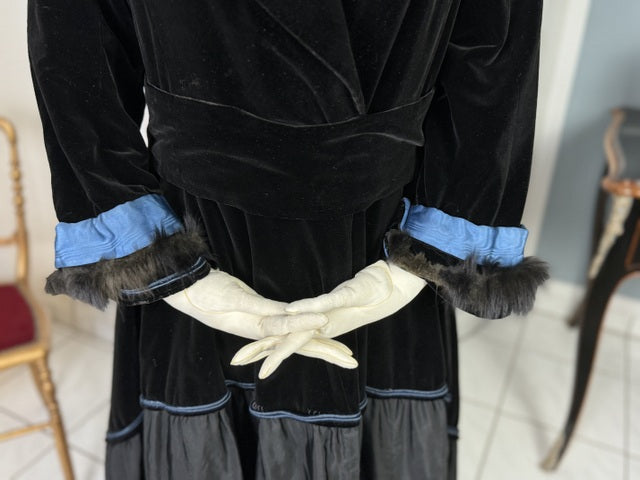 Velvet Coat, America, ca. 1915