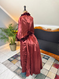 Ensemble de visite victorien antique, vers 1883