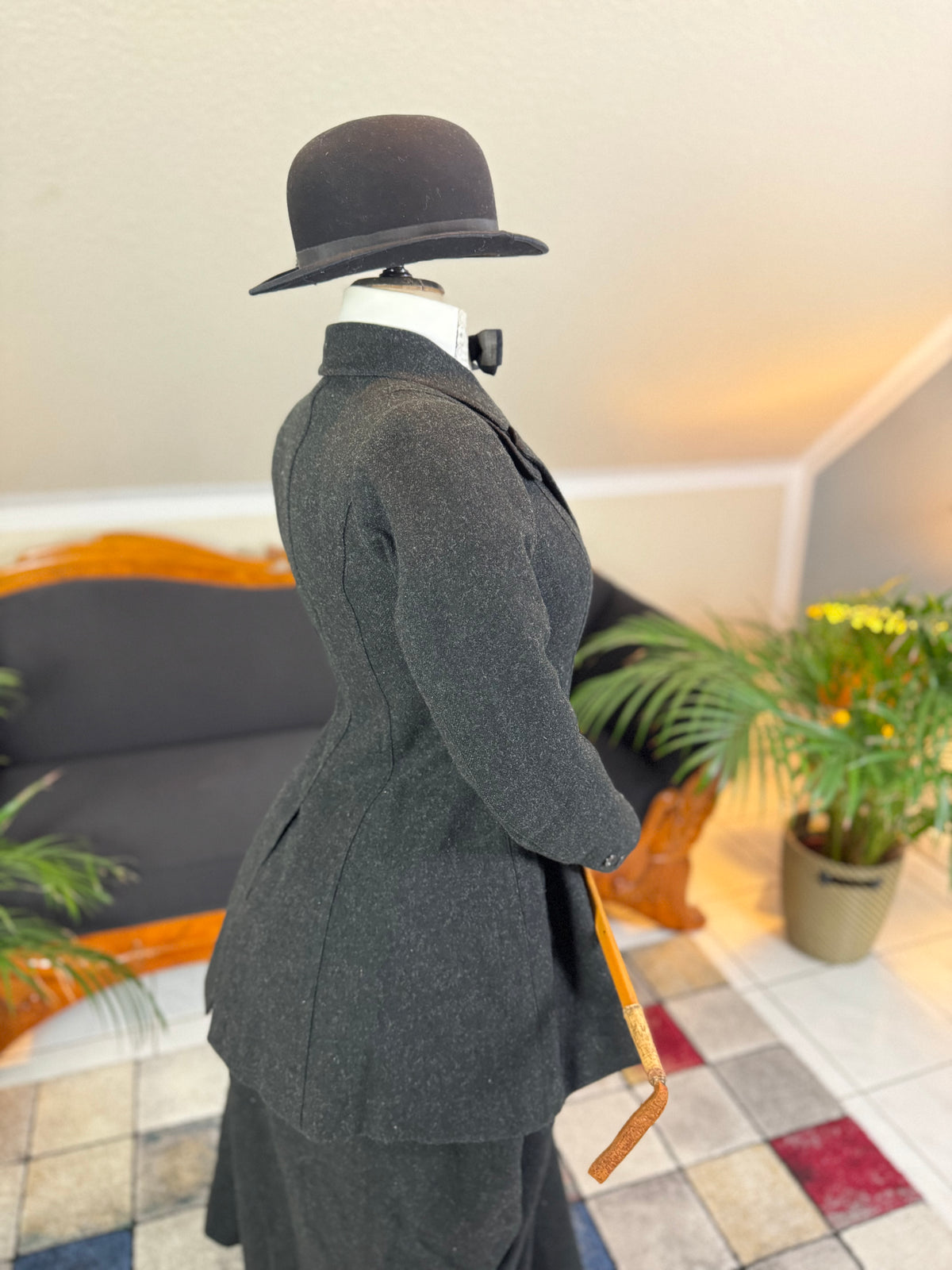 LEGG & MILLARD Antique Riding Ensemble, England, ca. 1904