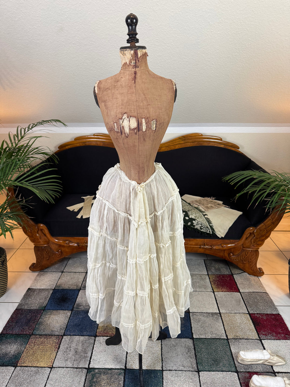 A Lady’s Legacy: Regency-to-Romantic Garments of Mary Newhall, England, ca. 1828