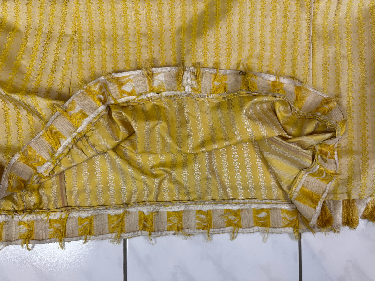 Robe du soir Empire en soie à motifs, vers 1810