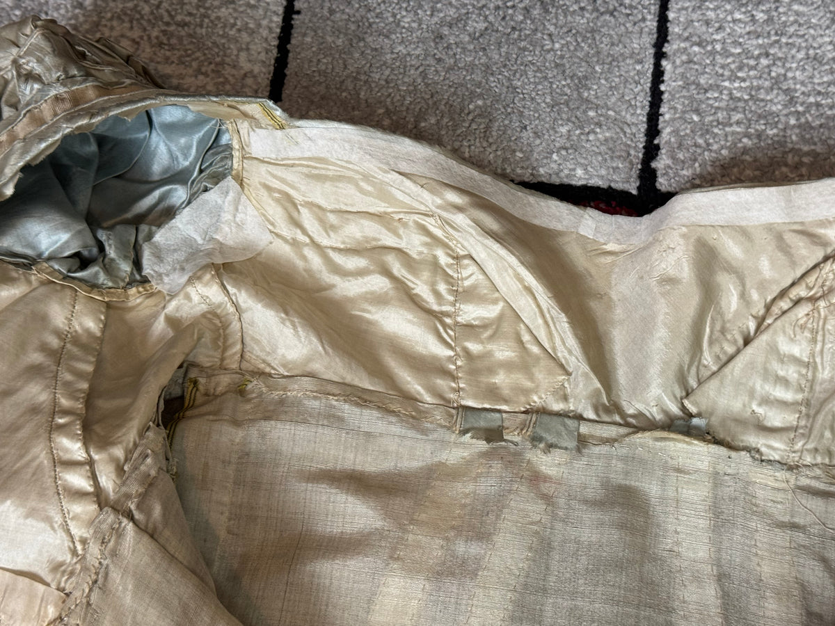 Robe du soir Empire en challis et satin bleu, vers 1815