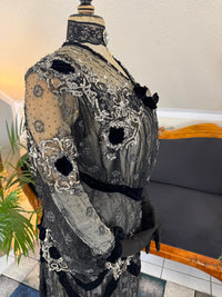 MARC WALTER Exceptional Evening Gown ca. 1904 – Parisian Couture Lace, Tulle & Velvet Masterpiece