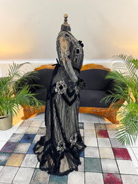 MARC WALTER Exceptional Evening Gown ca. 1904 – Parisian Couture Lace, Tulle & Velvet Masterpiece