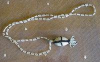 Antikes Perlenhalsband mit Anhänger, 1920er