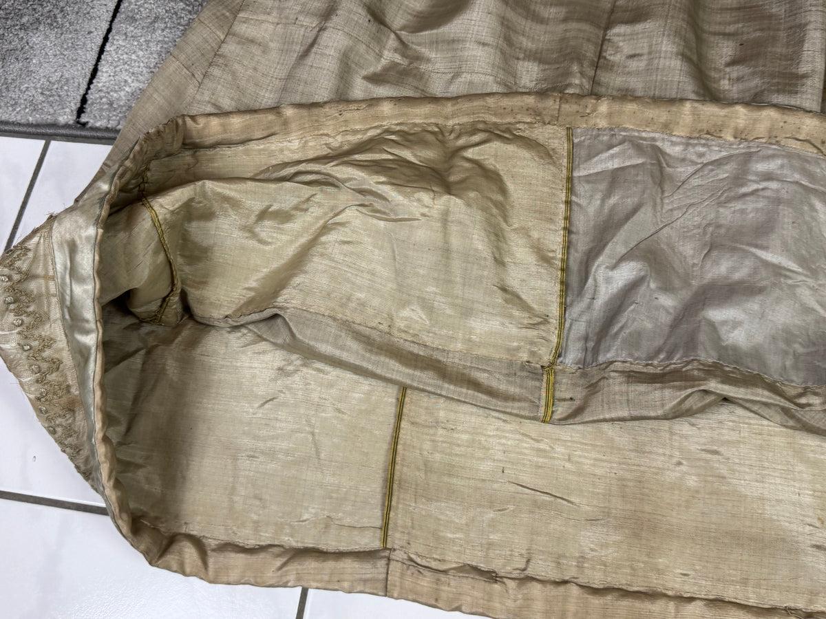 Robe du soir Empire en challis et satin bleu, vers 1815