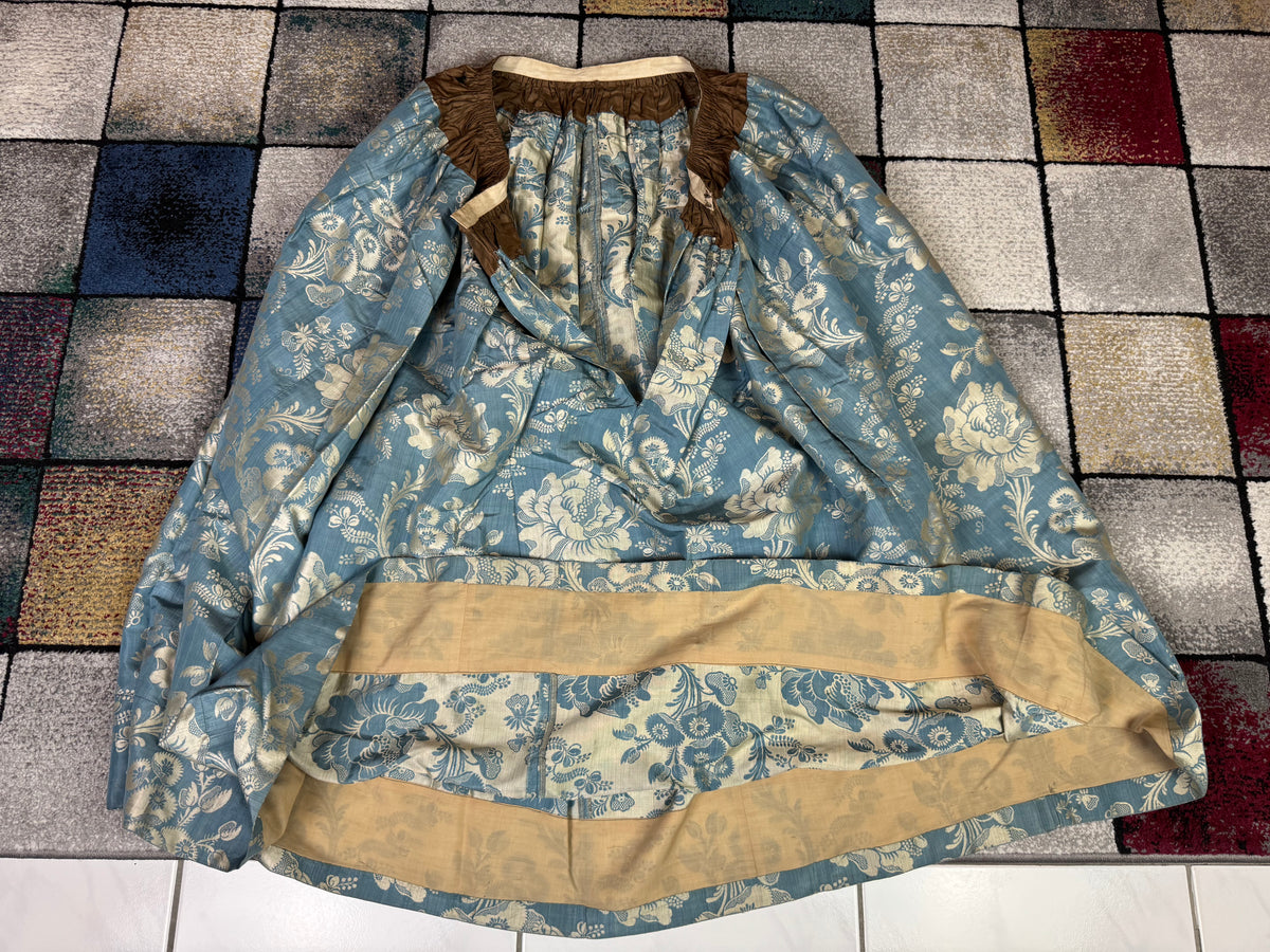 Robe à la Française in blue and cream silk damask – Authentic Eighteenth‑Century Gown, ca. 1770