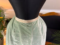 Antique ROUFF Paris Green Velvet Evening Dress – Victorian Couture ca. 1898