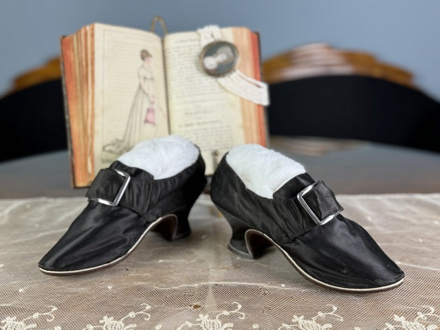Late Baroque Women's Shoes, 1730s-1740s