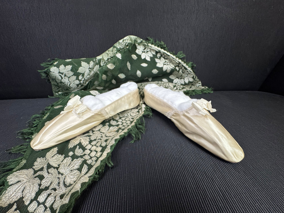 A Lady’s Legacy: Regency-to-Romantic Garments of Mary Newhall, England, ca. 1828