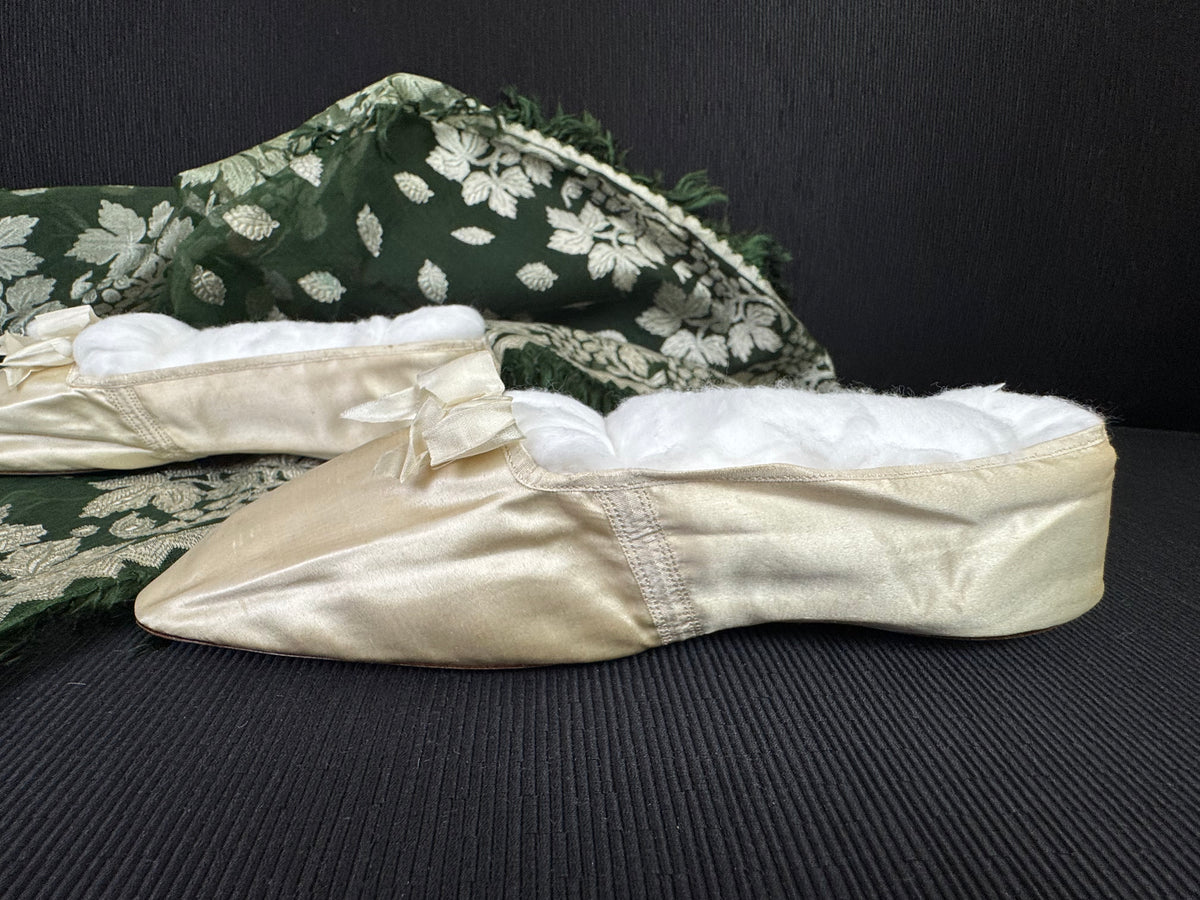 A Lady’s Legacy: Regency-to-Romantic Garments of Mary Newhall, England, ca. 1828