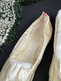 A Lady’s Legacy: Regency-to-Romantic Garments of Mary Newhall, England, ca. 1828