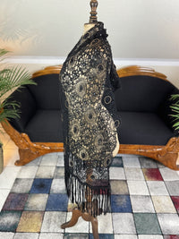 Crocheted Wool Shawl, ca. 1915