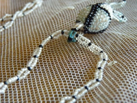 Antikes Perlenhalsband mit Anhänger, 1920er