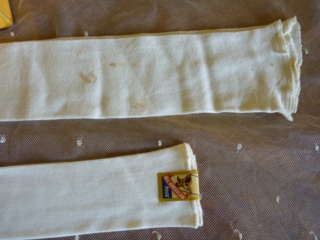 ROLLINS HOSIERY Antique Ribbed Stockings, 1920s