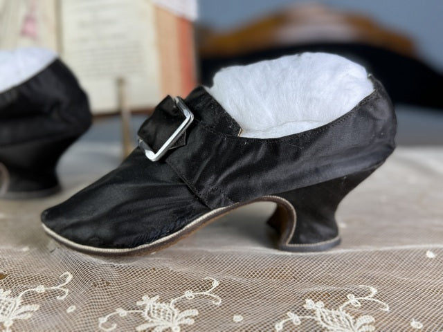 Late Baroque Women's Shoes, 1730s-1740s
