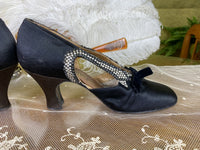 GRAND LUXE Evening Shoes, France, ca. 1927