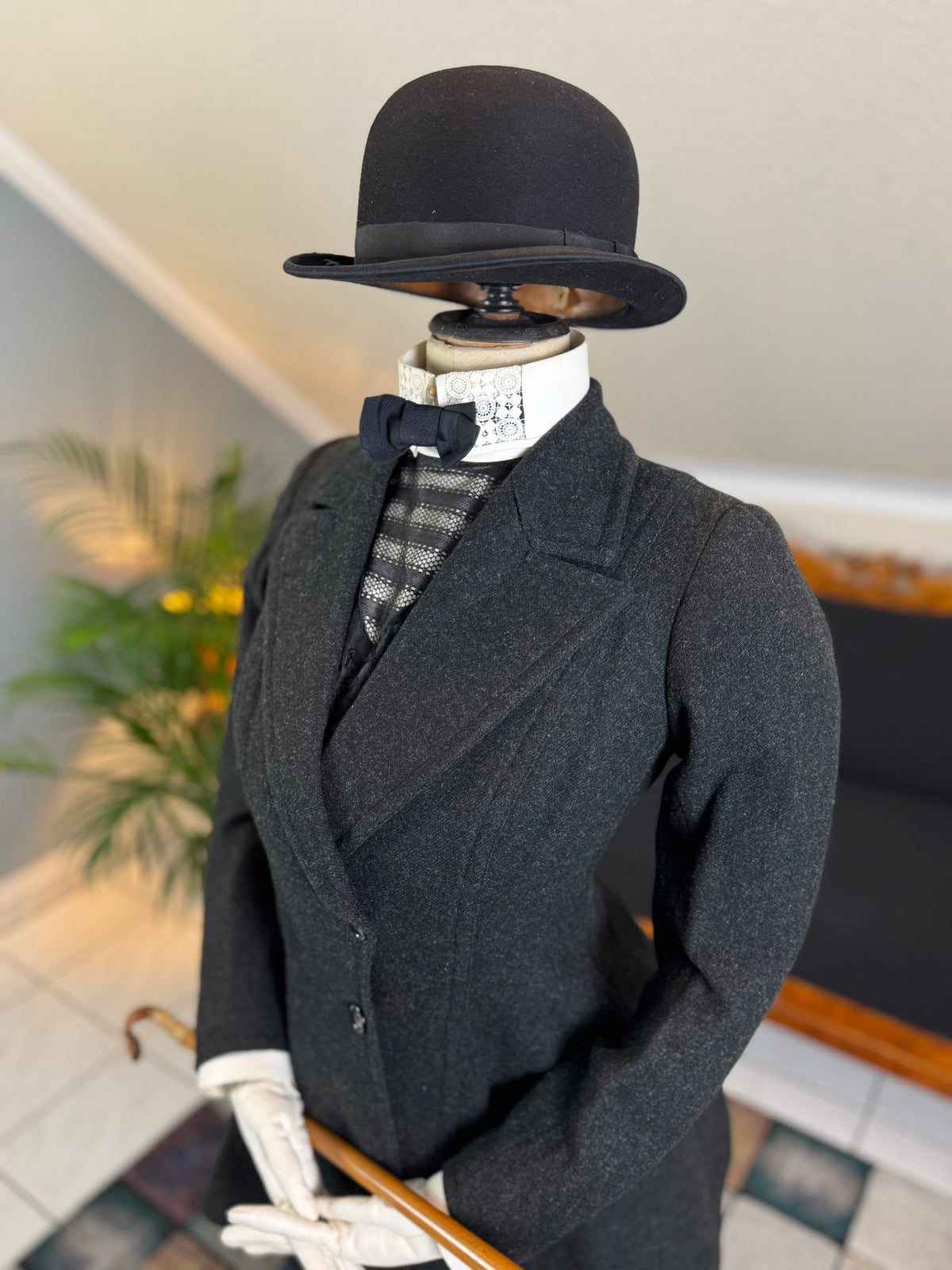 LEGG & MILLARD Antique Riding Ensemble, England, ca. 1904