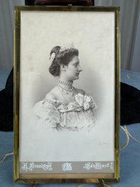 KÖNIGLICHER Trauerhut und Schleier, aus dem Besitz der Herzogin Maria Immakulata von Württemberg, geborene Erzherzogin von Österreich, Stuttgart, ca. 1901