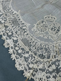 ROYAL Lace Handkerchief with a double coat of arms under a crown: Austria-Tuscany and Bourbon-Sicily, ca. 1861