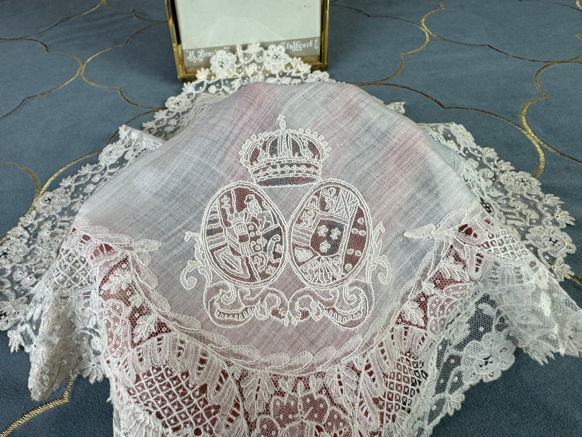 ROYAL Lace Handkerchief with a double coat of arms under a crown: Austria-Tuscany and Bourbon-Sicily, ca. 1861