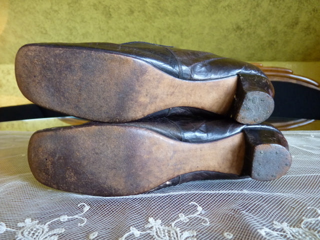 Black Glacé Kid Slippers, pink silk, ca. 1855-1865