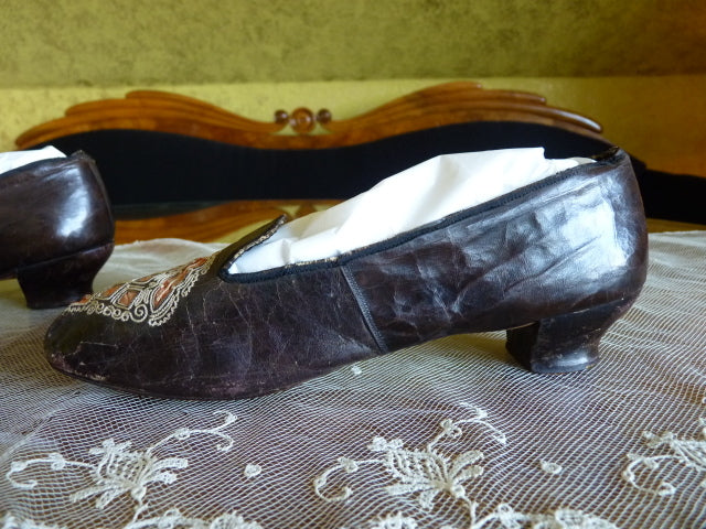 Black Glacé Kid Slippers, pink silk, ca. 1855-1865