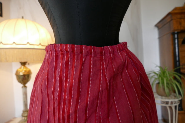 Red Petticoat, France, ca. 1900
