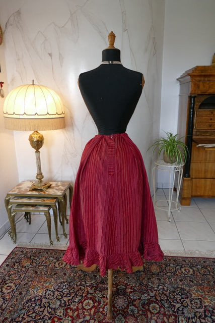 Red Petticoat, France, ca. 1900
