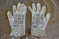 Gants Biedermeier anciens, datés de 1839