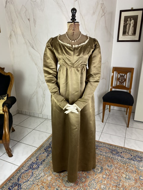 Empire Silk Dress, ca. 1805-1810 – ANTIQUE GOWN