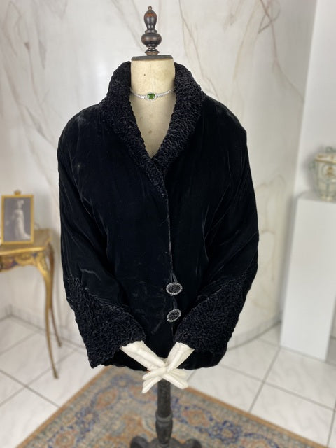 HUTZLER BROTHERS & Co. Jacket, Baltimore, ca. 1918