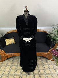LINKER & Cie. Walking Dress, Paris, ca. 1910