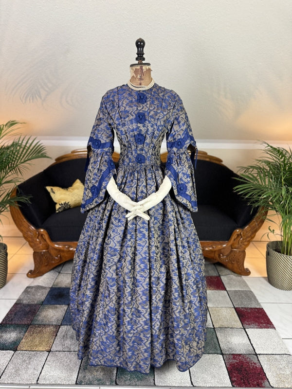 1850-1869 Antique Dresses ANTIQUE GOWN 1850-1869 Antique Dresses ANTIQUE GOWN
