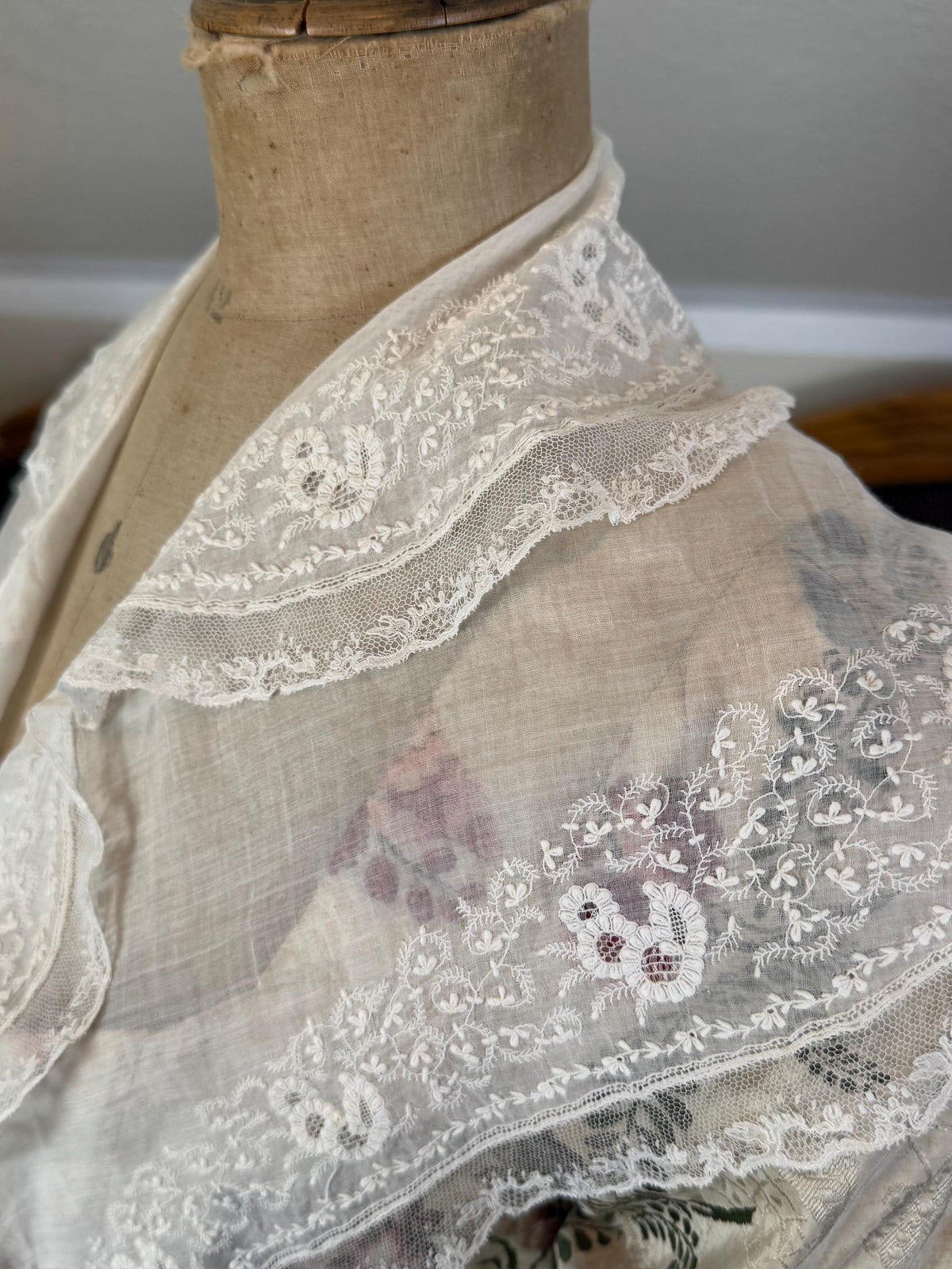 Rococo Ladies' Fichu, England, ca. 1790