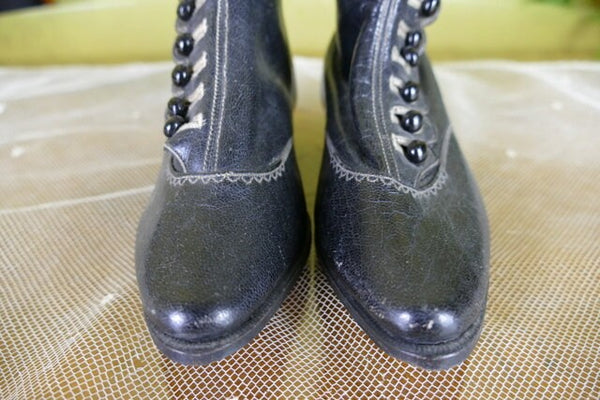 Pattern Button Boots, England, 1870s