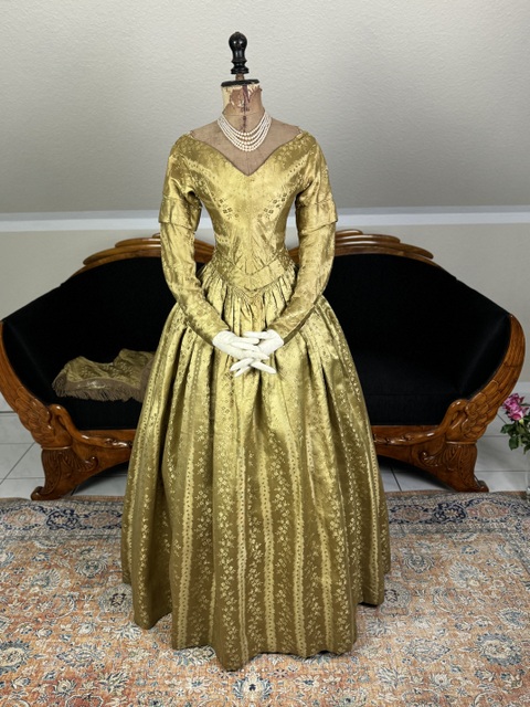 antique romantic period dress 1846